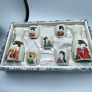 Vintage ceramic Sake’ set in original box.